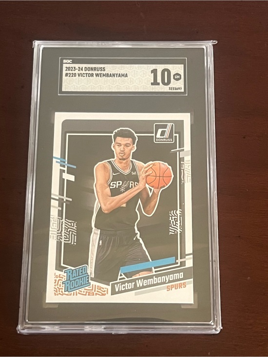 victor wembanyama graded cards 2023 NBA Hoops #26 Arriving Now Rookie RC Bas Your Team 2025-26 NBA Topps Now Debut